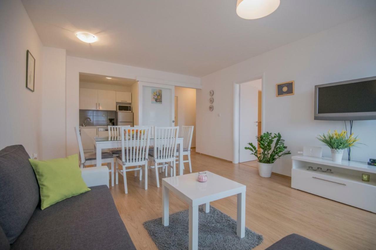 Apartment Petra Imotski Ngoại thất bức ảnh